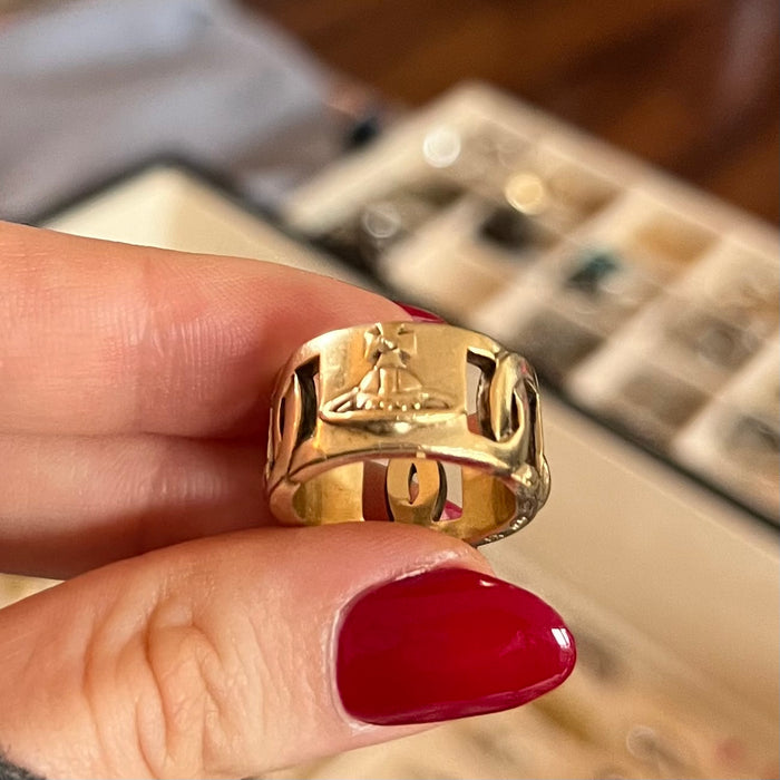 Vivienne Westwood gold chain ring