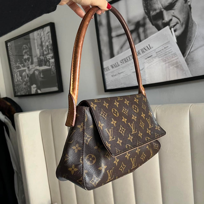 Louis Vuitton monogram looping shoulder bag