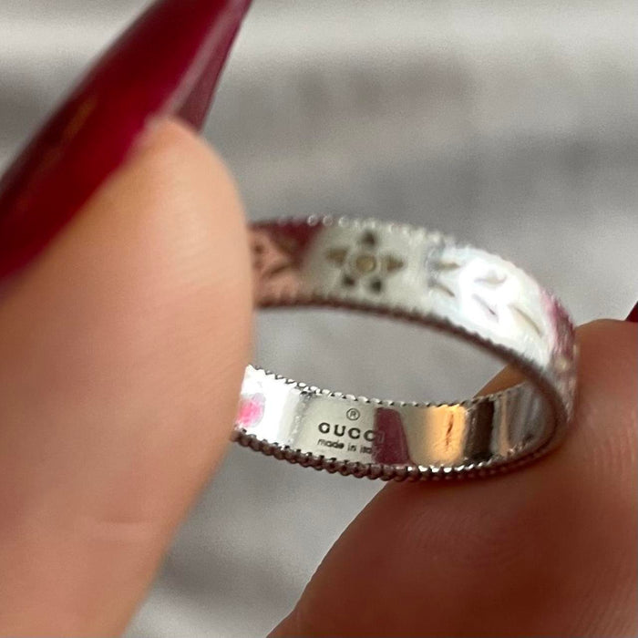 Gucci 18ct white gold icon blossom ring