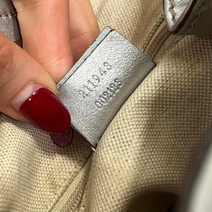 Gucci large silver sukey bag