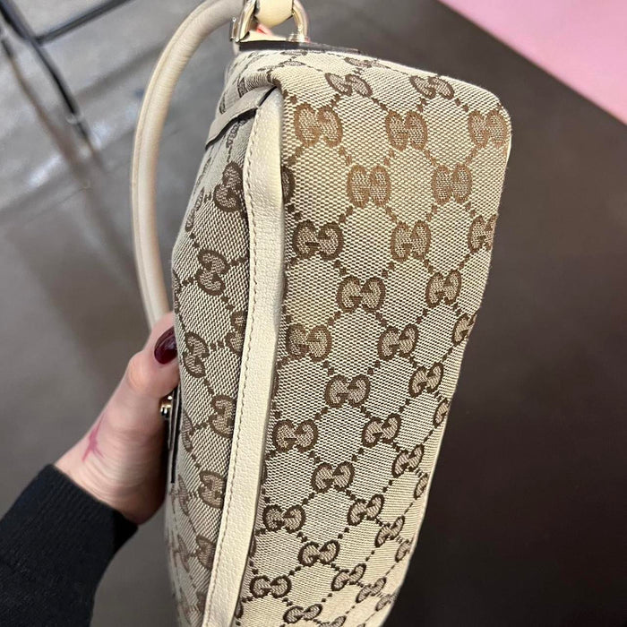 Gucci abbey baguette