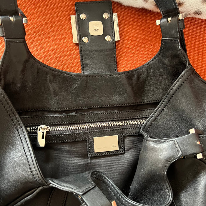 Fendi black leather hobo shoulder bag