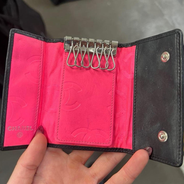 Chanel black cambon 6 key holder