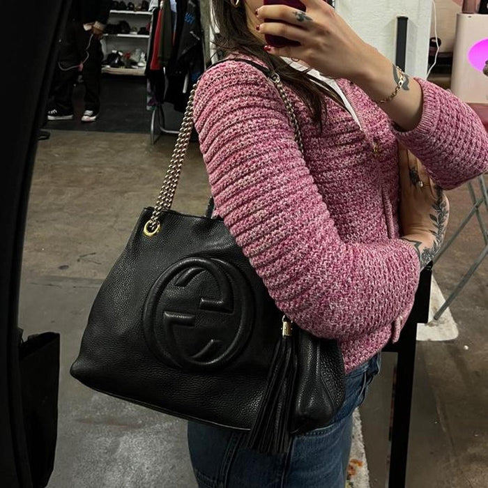 Gucci black leather soho chain bag