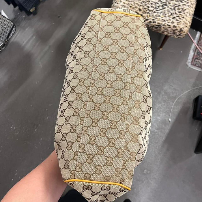 Gucci tan sukey bag