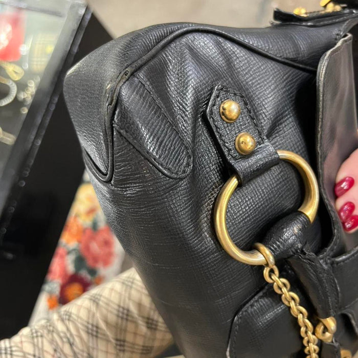 Gucci black leather horsebit shoulder bag