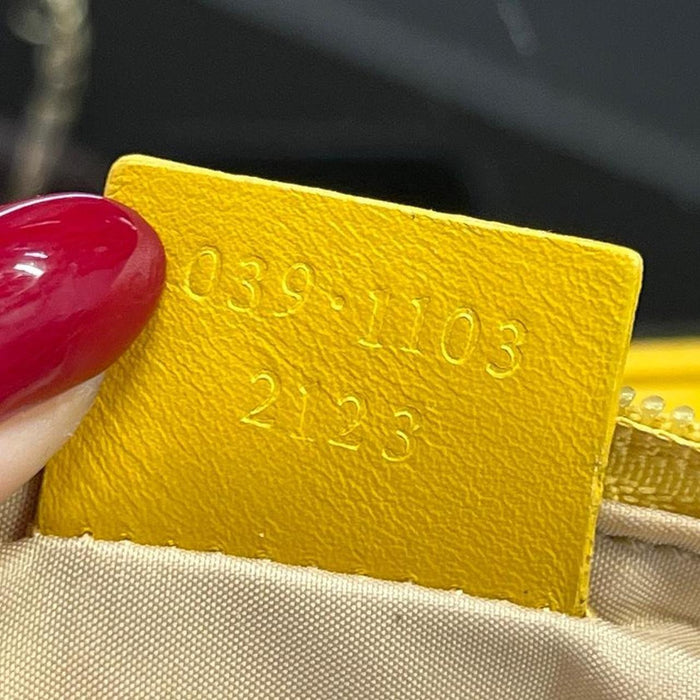 Gucci yellow leather boat bag