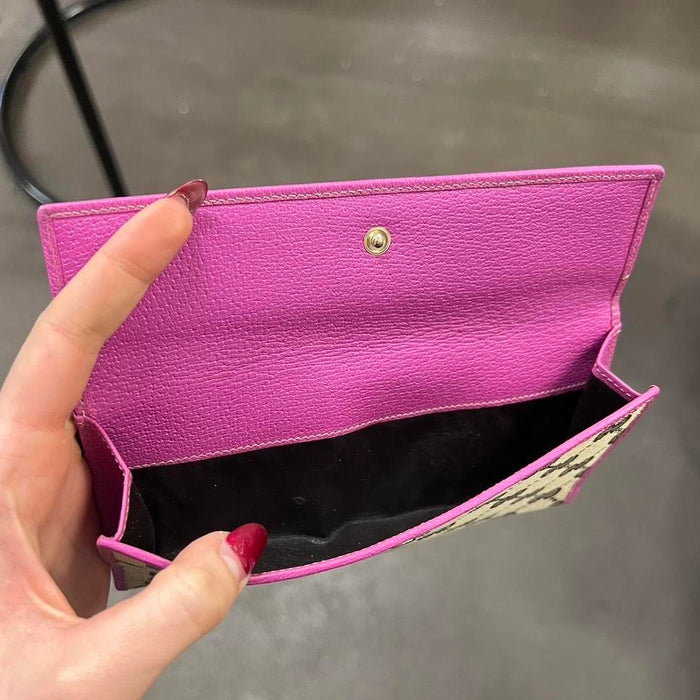 Gucci abbey pink wallet