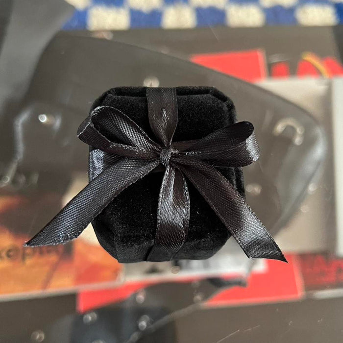 Gift box ring