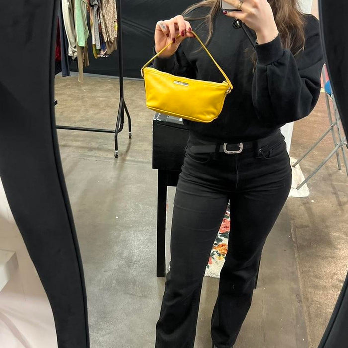 Gucci yellow leather boat bag