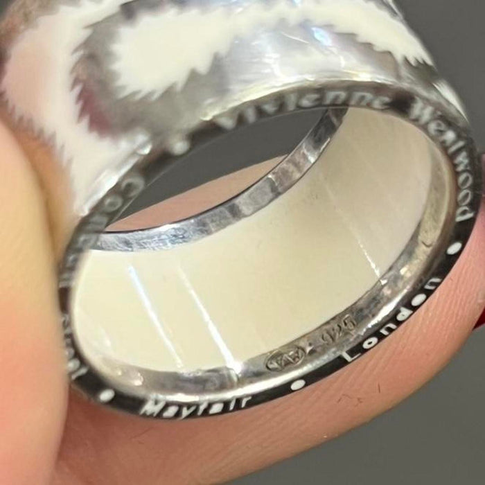 Vivienne Westwood squiggle ring