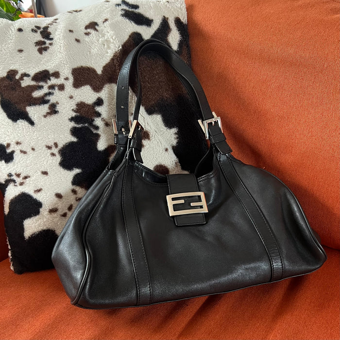 Fendi black leather hobo shoulder bag