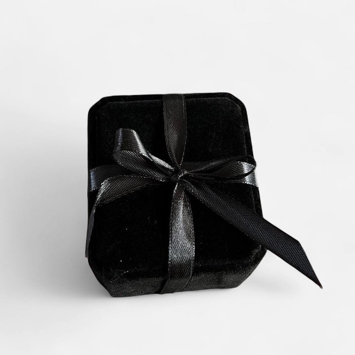 Gift box necklace