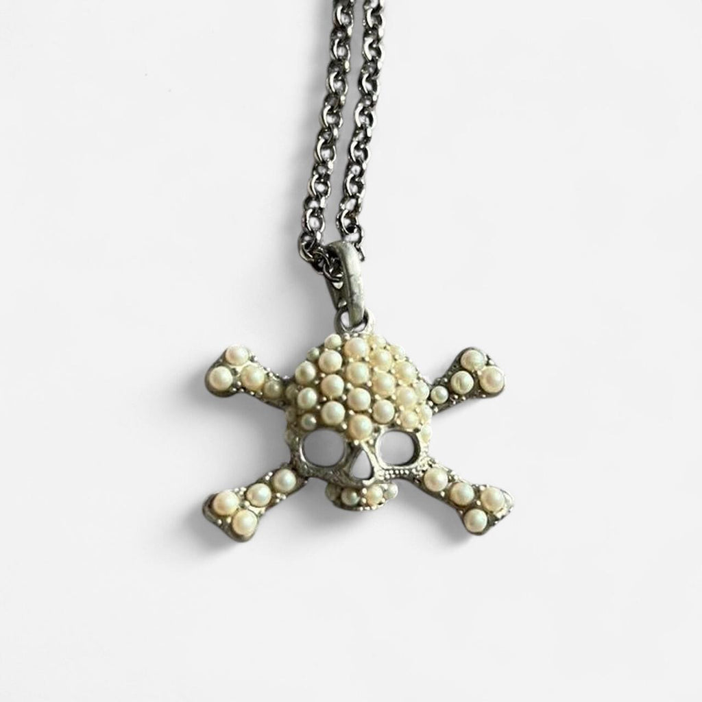 Vivienne Westwood silver pearl skull necklace– KOSHARCHIVE