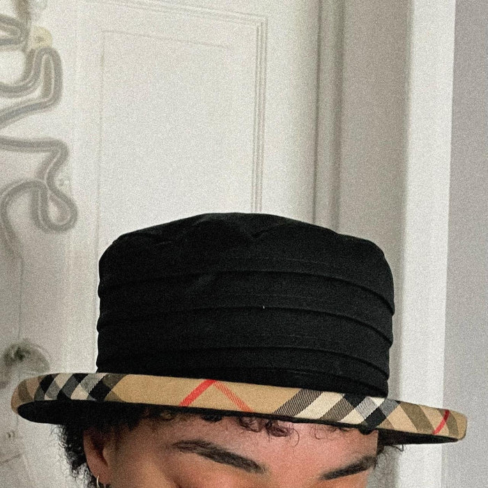 Burberry black nova check hat