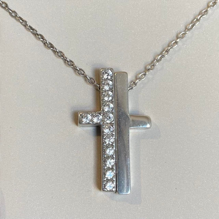 Gucci vintage sterling silver diamond cross necklace