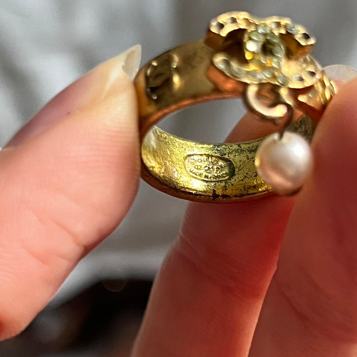 Chanel vintage gold ring