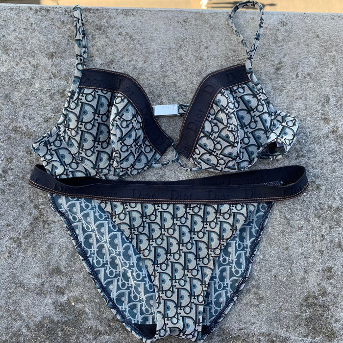 Louis Vuitton Monogram Bikini Top BROWN. Size 34